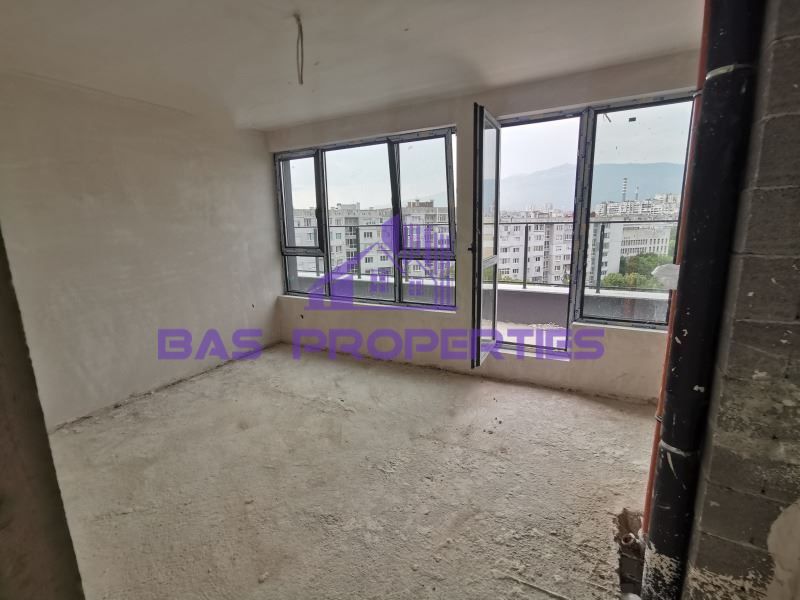 Продава се Четиристаен апартамент в София, Разсадника - 201 кв.м за 1742 €/кв.м - Снимка #2