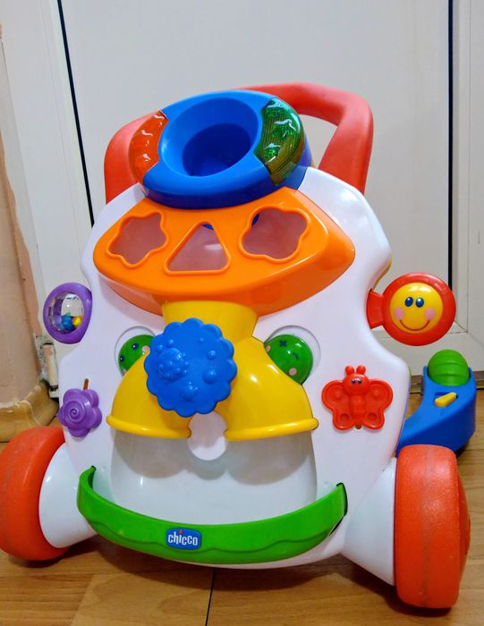 Уокър  Проходилка  Chicco  Walker