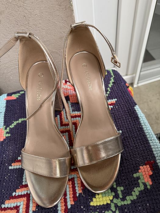 Sandale femei DeeZee