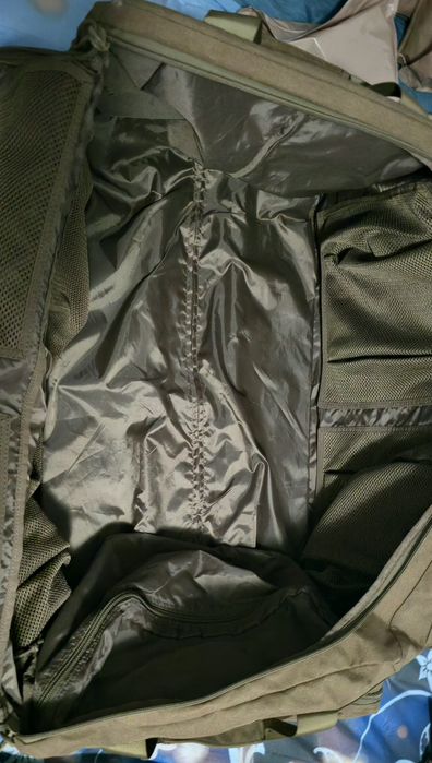Vând rucsac militar Canadian
