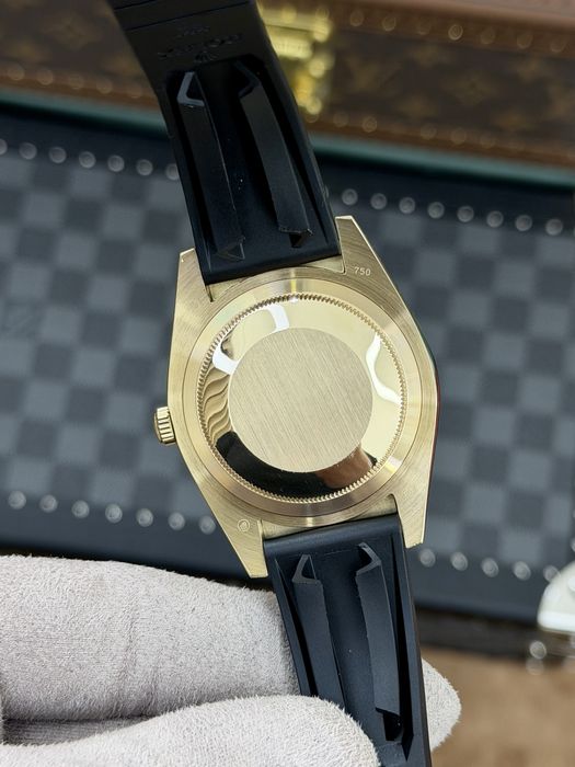 Rolex Sky-Dweller Oysterflex Gold 18k