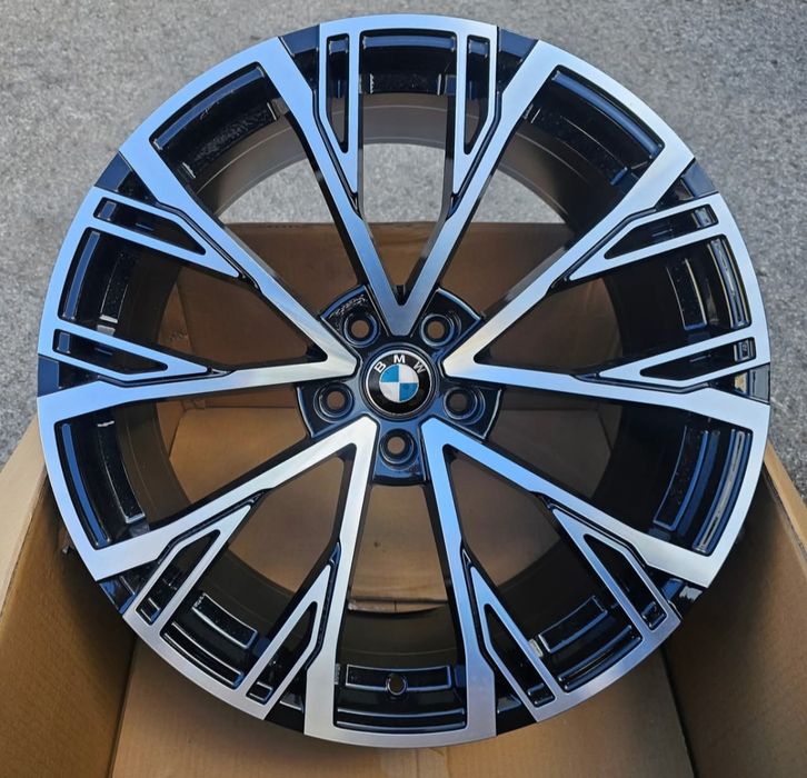 Jante 19 BMW 5 x 120 in 2 lățimi 
Compatibile BMW F01 F06 F07 F10 F11