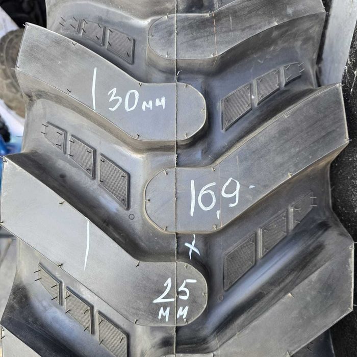 Шины 16.9-28 для экскаватора погрузчика Apollo