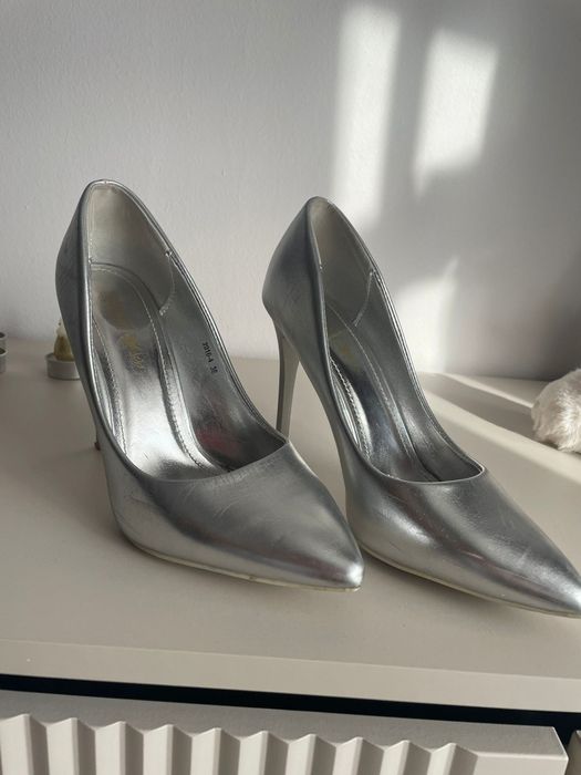 Pantofi stiletto nr 38