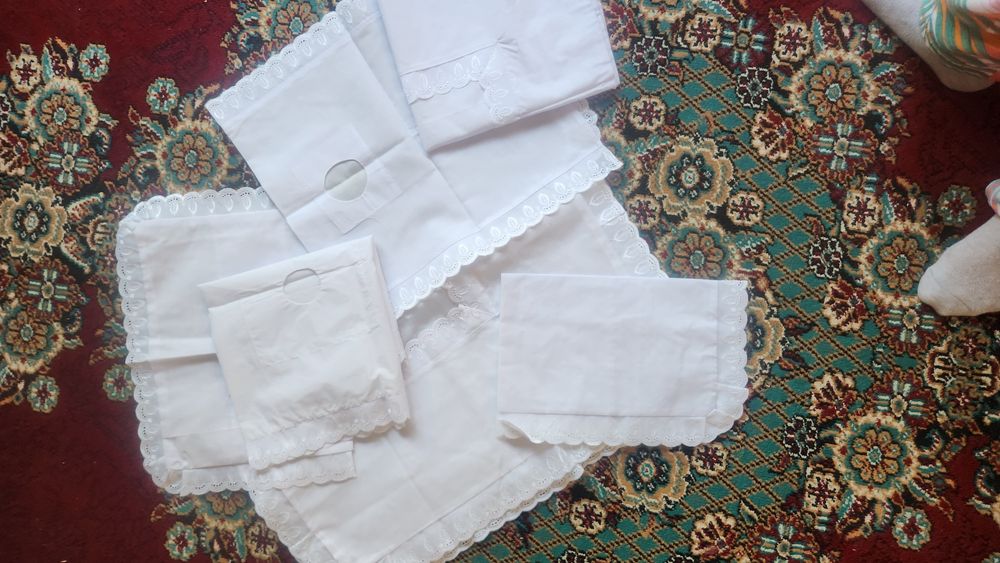 Beshik ustidagi yopinchiqlari