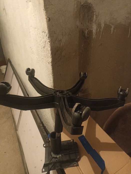 зеркало,колесики от кресла компьт