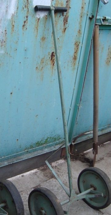 Тележка для фляг ,лёгкая удобная в хорошем состоянии