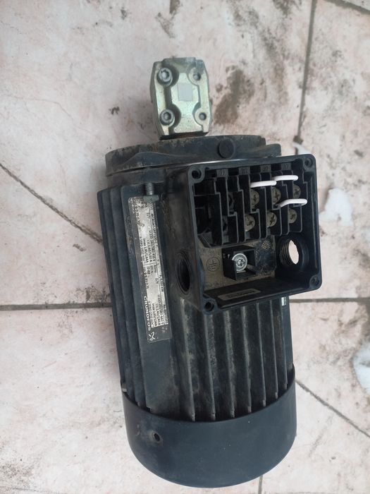 Электрдвигатель.