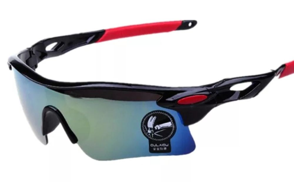 Очки солнцезащитные