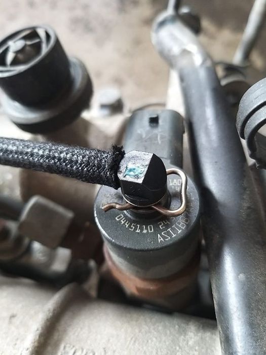 Injector 1.9 d 0445110243 opel astra h vectra c signum zafira saab 9-3 saab 9-5