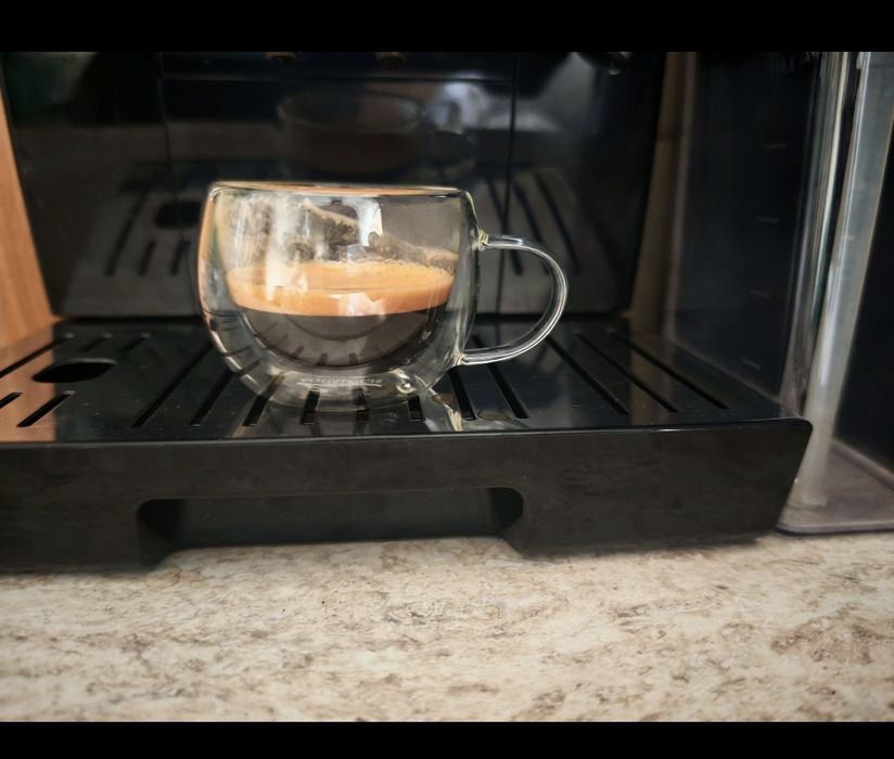 Vând DeLonghi Dinamica ecam 350.50b