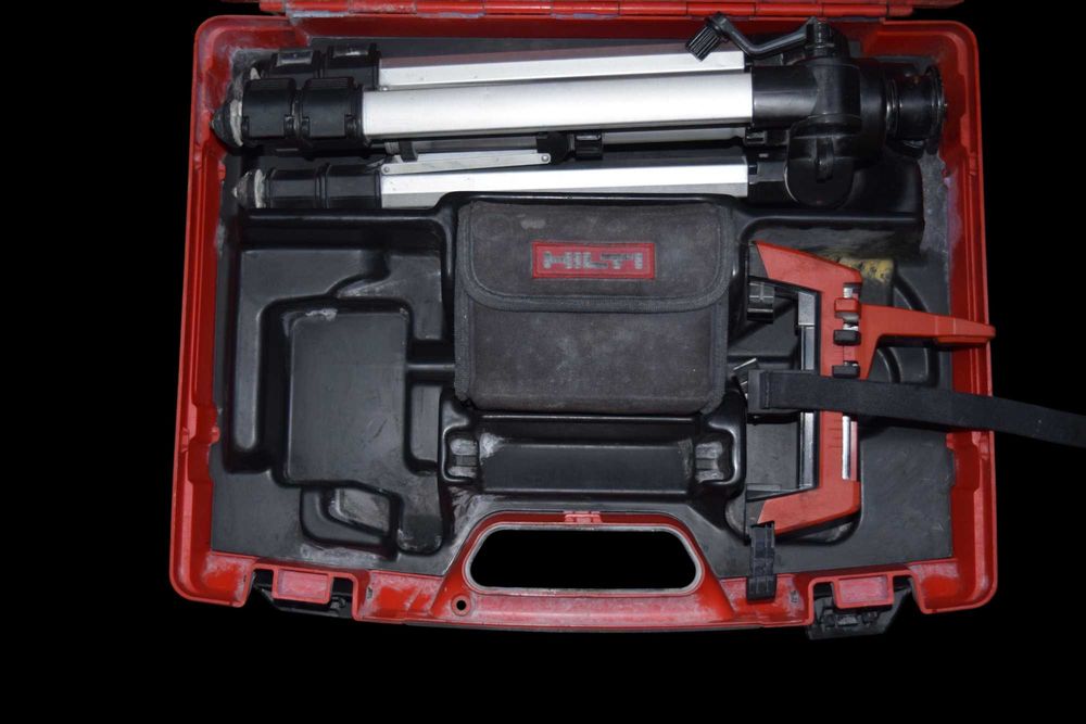 Nivel laser Hilti PMC 46 cu trepied și accesorii