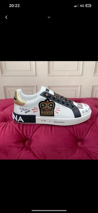 Vand adidasi dolce gabbana calitate buna cu verificare la curier