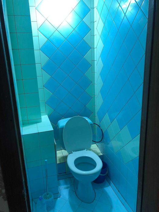 Сдается 4 ком квар в Центре {A 4-room apartment for rent in the cente}