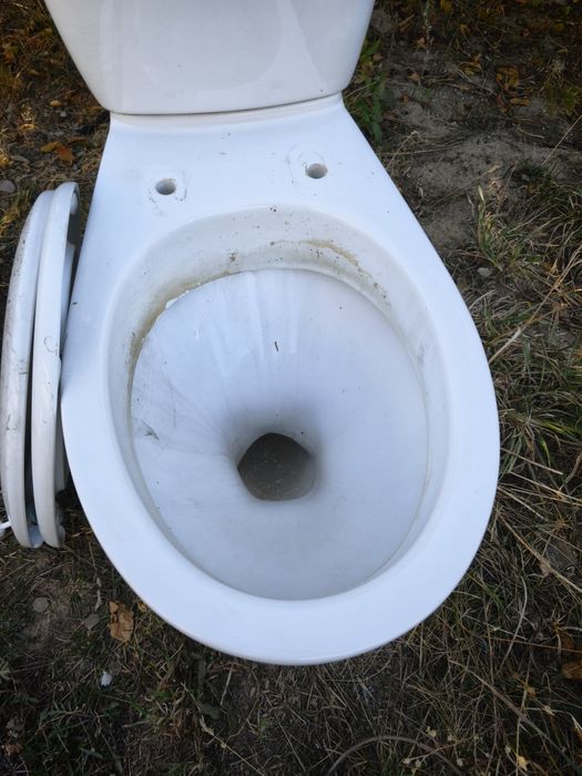 Унитаз б/у продам