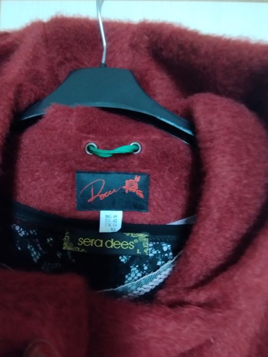 Ново мъхесто палто,цвят св.бордо,р-р 48/XL/  на фирма "Роси".