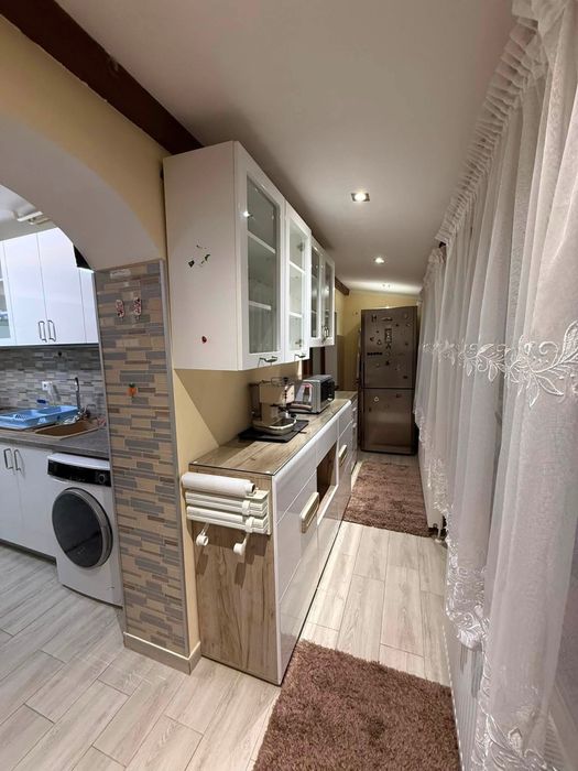 Inchiriez apartament 2 camere zona Lipovei - direct de la proprietar
