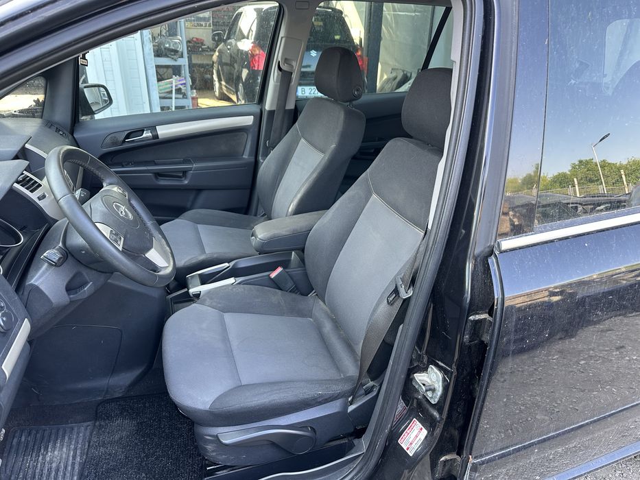 Салон 6+1 за Опел Зафира В !