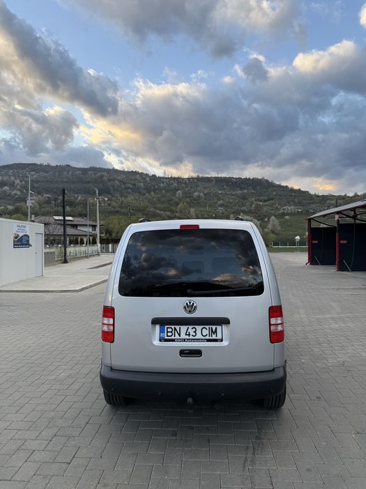 Volkswagen Caddy 2.0 TDI – 140 CP – 4Motion – Automată – Full întreținută