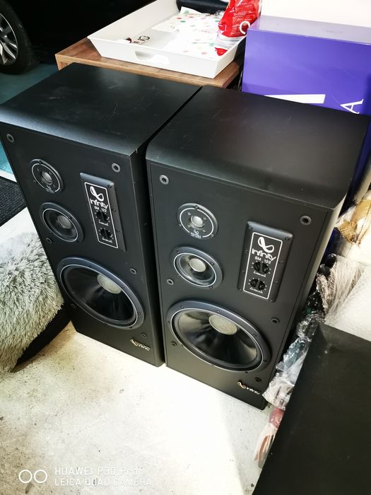 Boxe de podea Infinity SM122