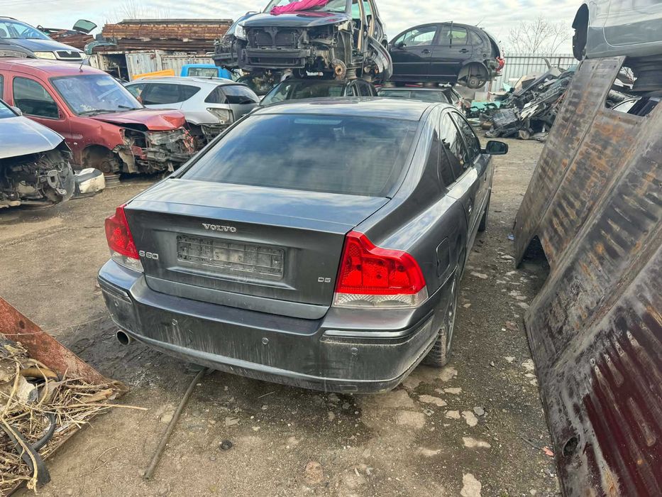 volvo s60 2.4 d5 на части facelift  влово с60 2.4 д5 фейслифт