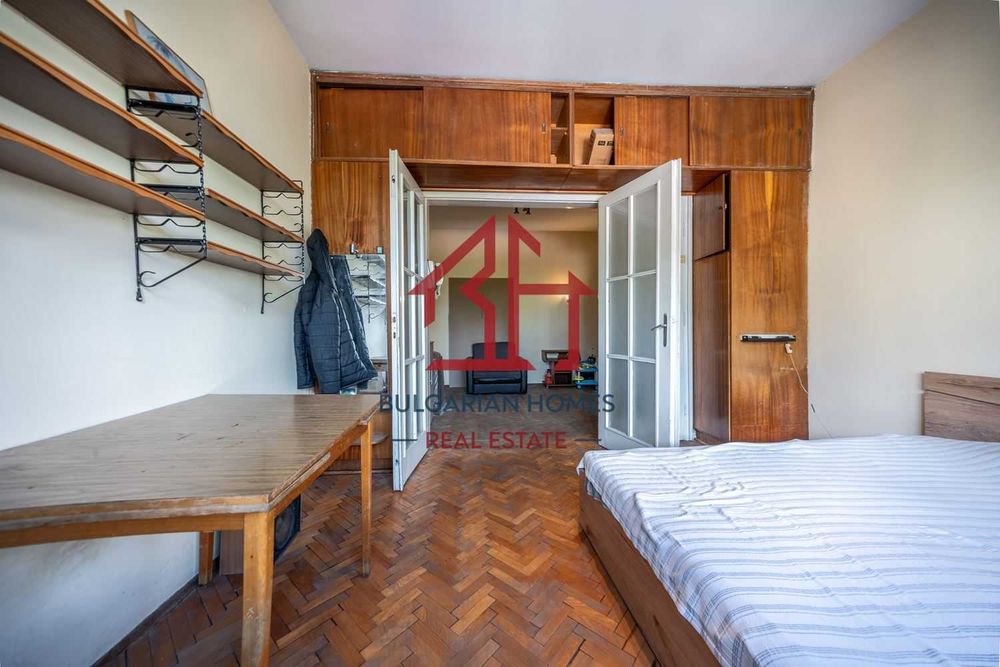 Продава се Тристаен апартамент в София, Център - 74 кв.м за 2973 €/кв.м - Снимка #13