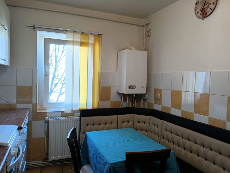 N.Vodă 2 camere mobilat utilat centrala termopan.contract anaf