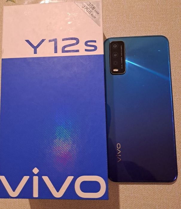 VIVO Y 12s телефон