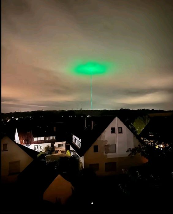 Laser puternic. Nu negociez preț foarte mic