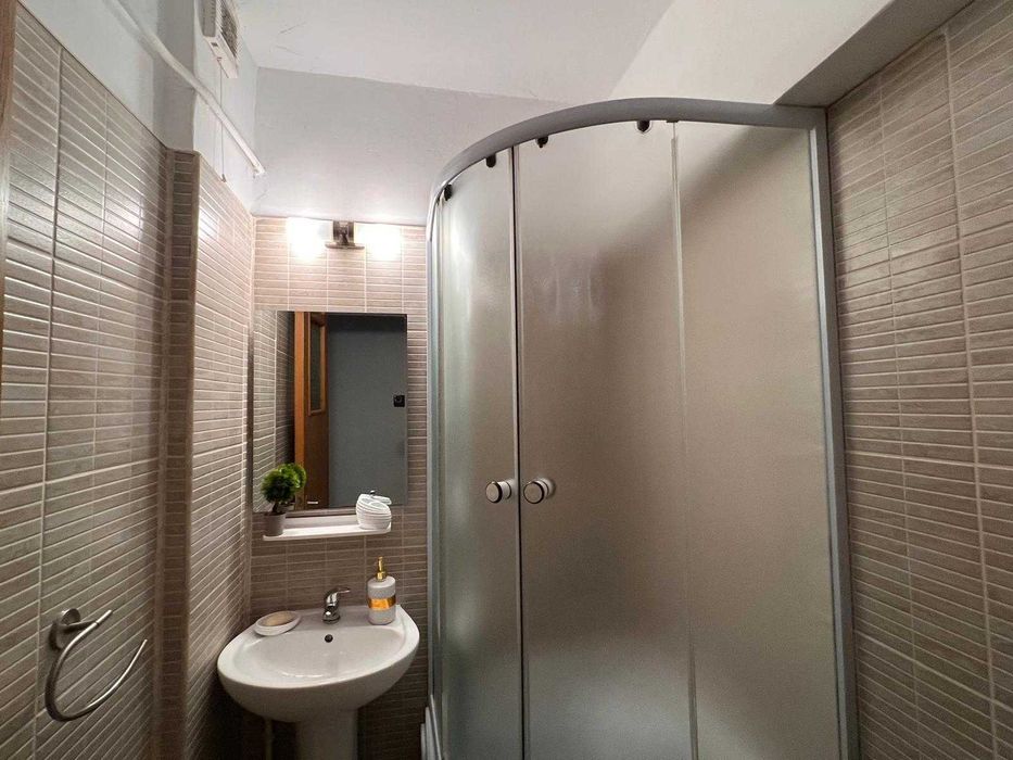 Proprietar – Hala Centrală, 4 camere, 94 mp, 600 €
