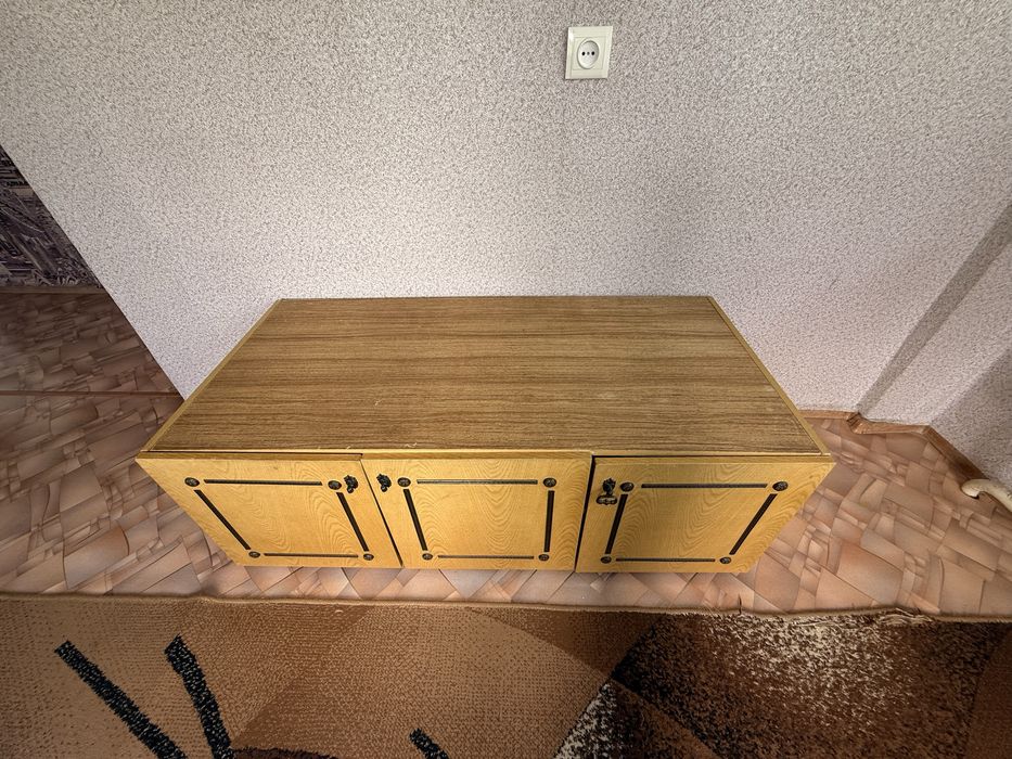 Продам ковёр и комод