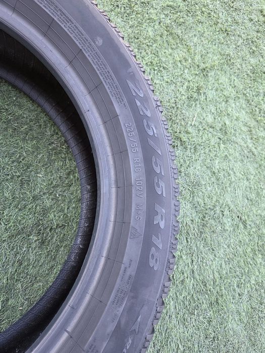 225 55 18 Pirelli