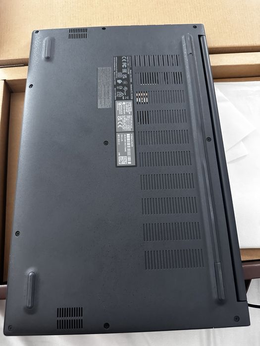Laptop Asus VivoBook 15 NOU SSD 1TB