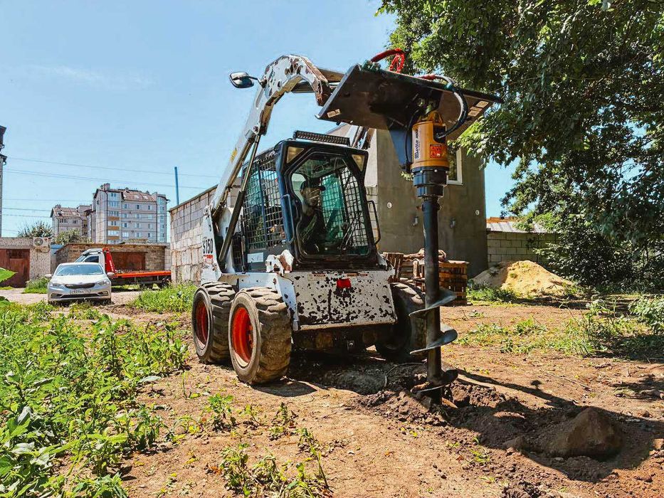 Гидровращатель (ямобур) Delta RD5 на мини-погрузчик JCB SSL 175