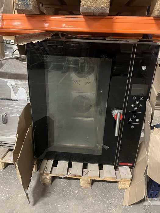 Ispaniya konveksionniy pechkasi + rasstoykasi sotiladi (Salva)