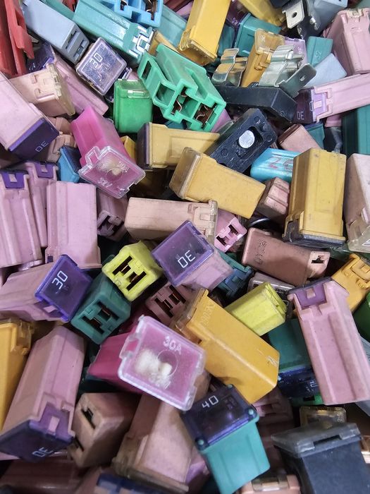 Предохранители на авто