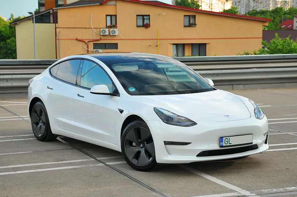 Tesla Model 3 LongRange AWD / Dual Motor / Recent adusa RO