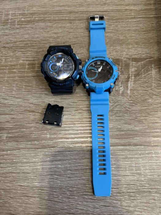 Два часовника Casio
