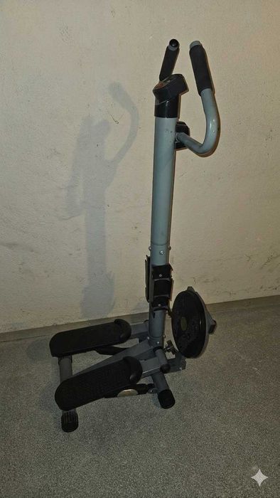 Степер с диск за въртене в ханша