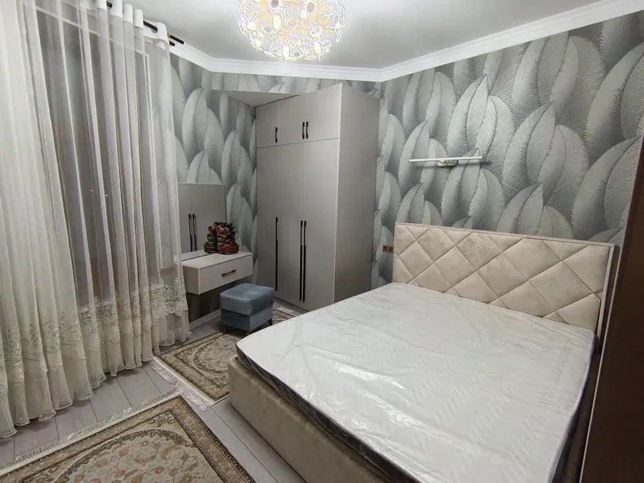 Срочно! Новостройка на Саламатина 3/5/10 общ пл 82м  с обстановкой