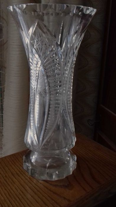 Кристална ваза (олово-кристал)
