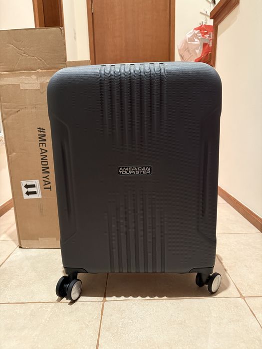 Samsonite American Tourister ръчен куфар
