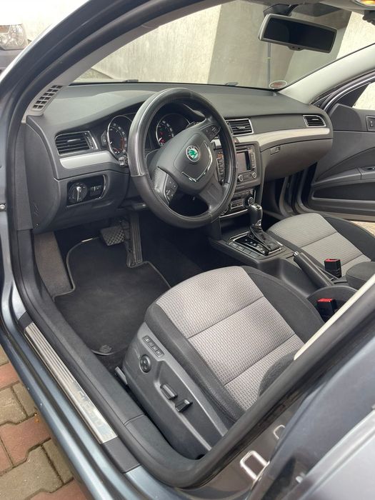 Vând mașina Skoda Superb Combi, 1,9 TDI 2013, automata, unic propriet