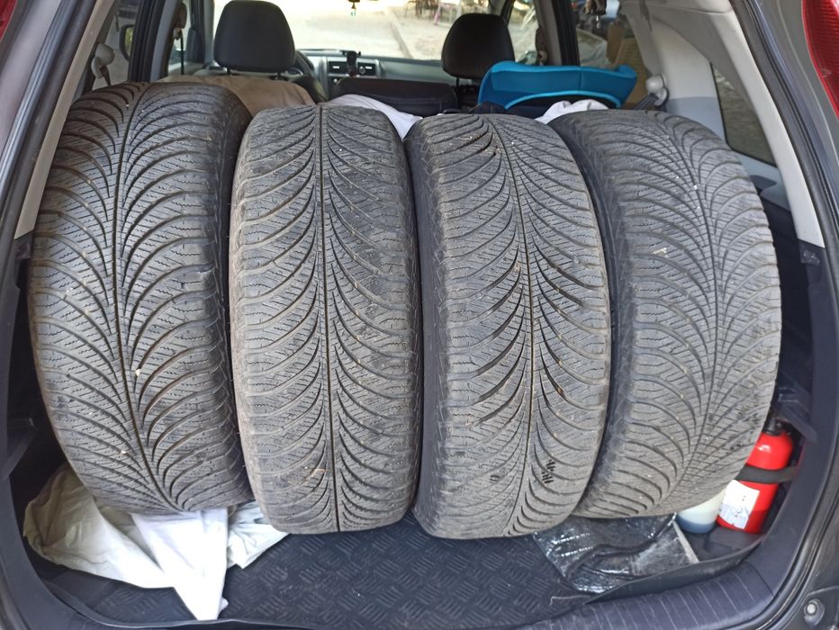 Гуми 235 х 60 х 18