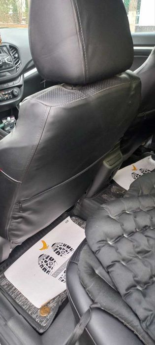 Продам авто чехлы из эко кожи на Lada Vesta (б/у)