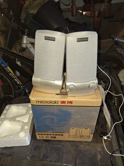 Продам колонки вход аукс