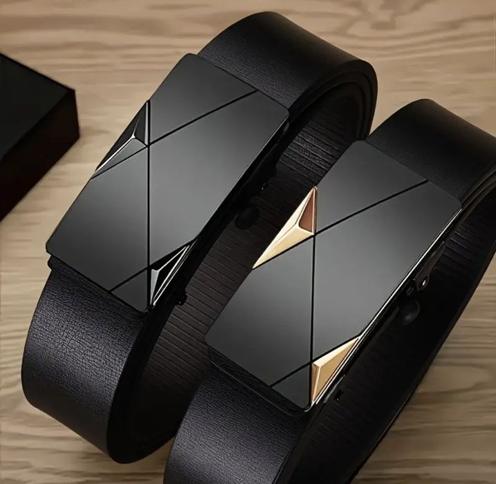 Колан от черна изкуствена кожа с автоматична желязна катарама