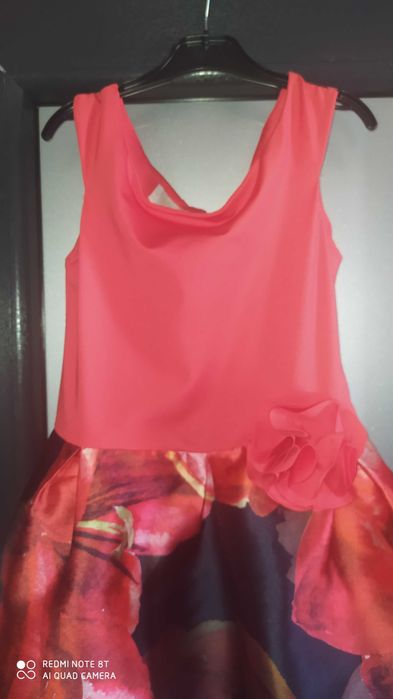 140-146 Разкошни празнични рокли