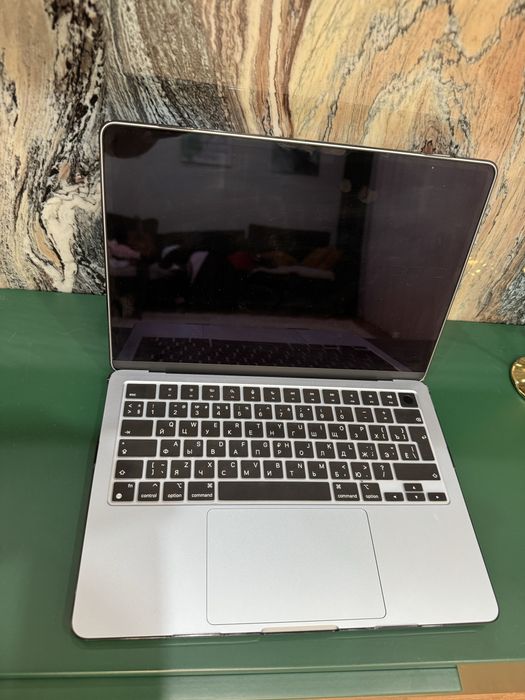 Macbook Air M4 2025