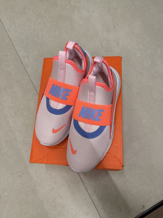 Продам кроссовки